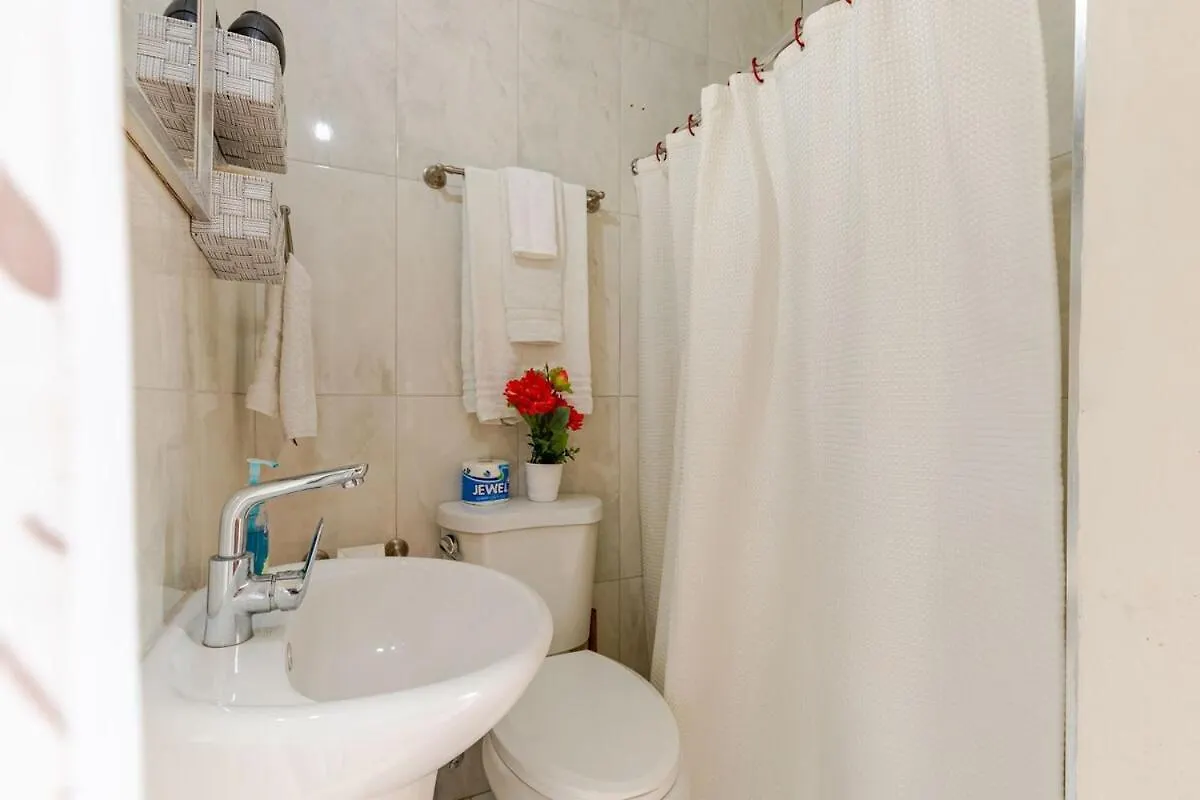 Apartment Compact Studio, Beach & Pool 204A Montego Bay Jamaica