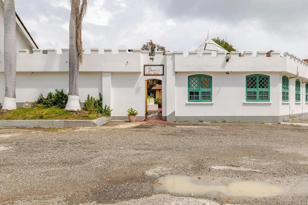 Compact Studio, Beach & Pool 204A Montego Bay Jamaica